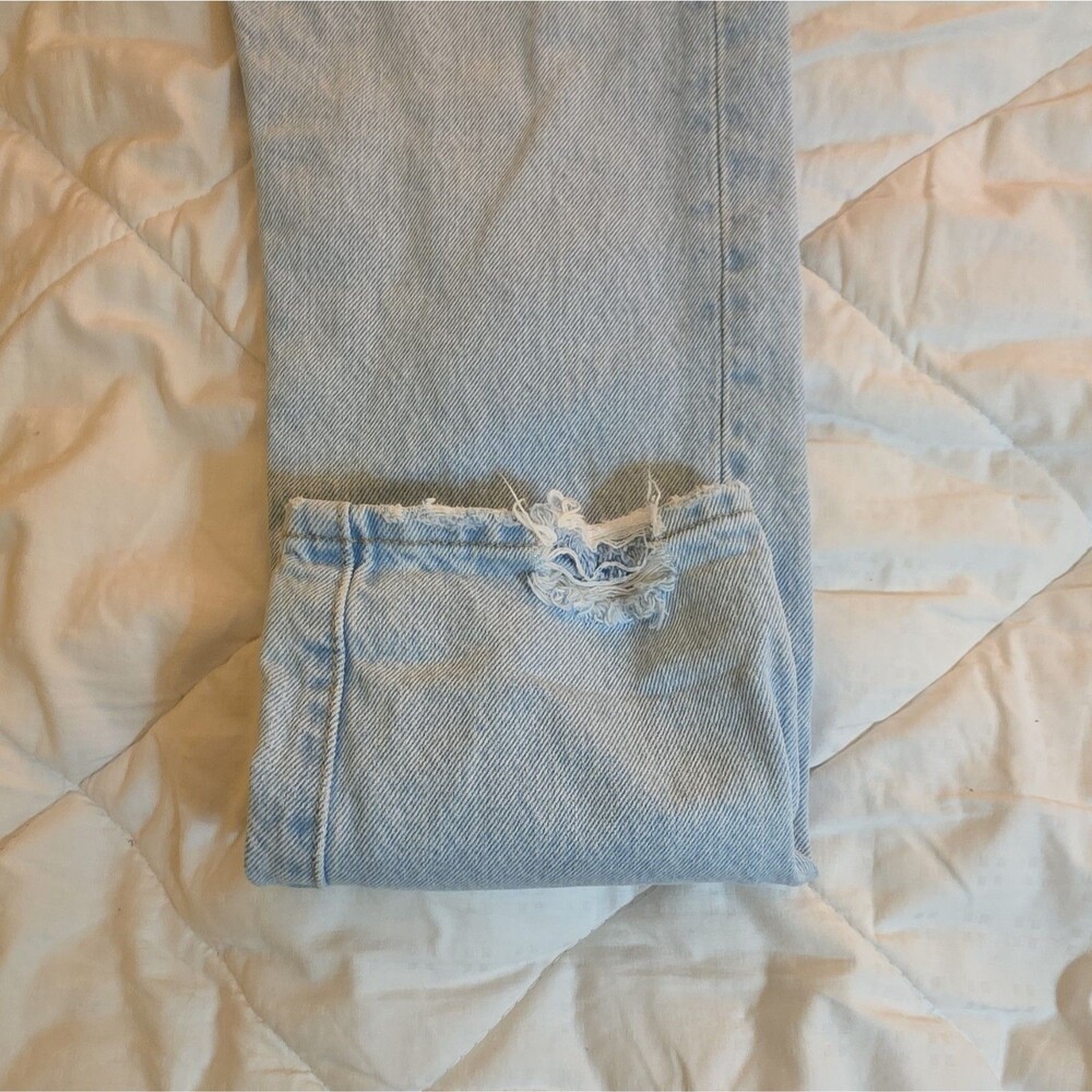 Levi's 501 Women's Jeans 30x30 - Light Wash Blue Denim Distressed Straight - Picture 6 of 10